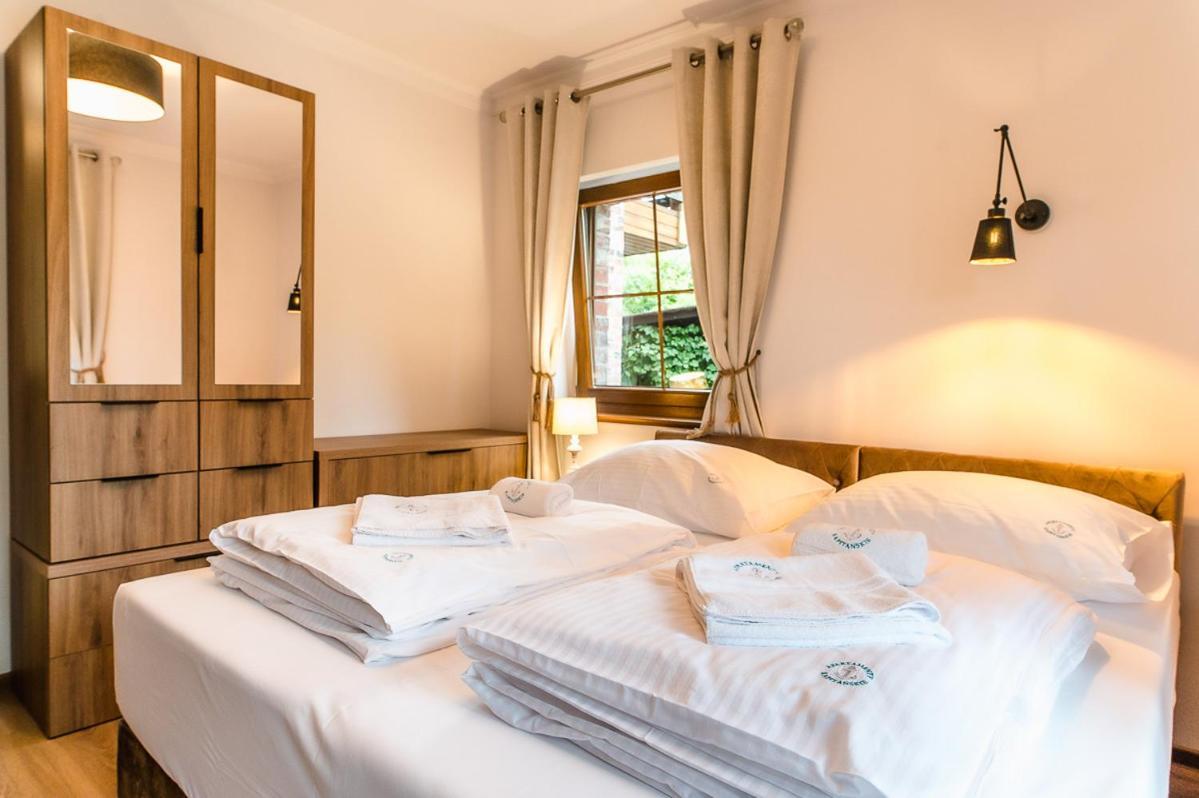 Apartamenty Kapitanskie オワバ エクステリア 写真